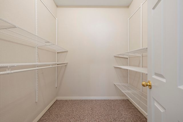 2520 W Arlington Street, Springfield, MO 65810