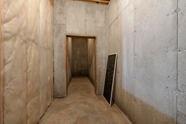 2520 W Arlington Street, Springfield, MO 65810