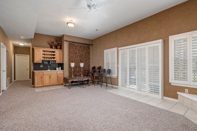 2520 W Arlington Street, Springfield, MO 65810