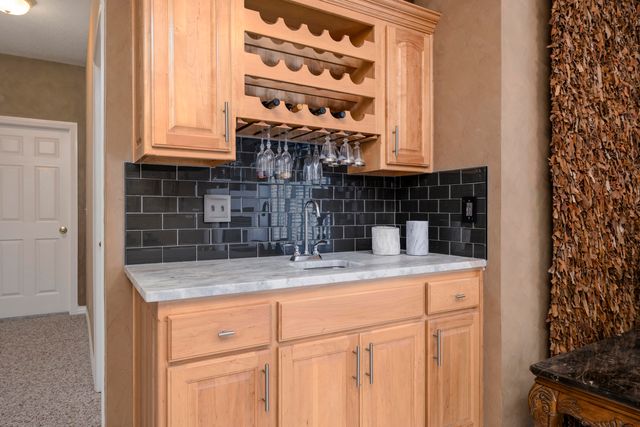 2520 W Arlington Street, Springfield, MO 65810