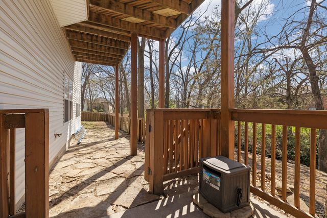 2520 W Arlington Street, Springfield, MO 65810