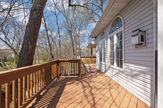 2520 W Arlington Street, Springfield, MO 65810