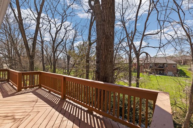 2520 W Arlington Street, Springfield, MO 65810