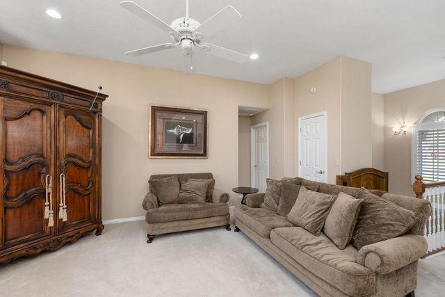 2520 W Arlington Street, Springfield, MO 65810