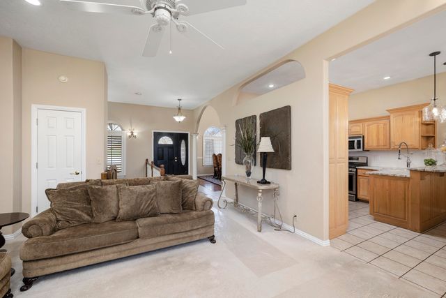 2520 W Arlington Street, Springfield, MO 65810