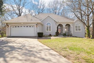 2520 W Arlington Street, Springfield, MO 65810
