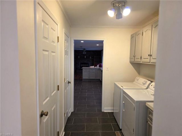 1085 Brown Road, King, NC 27021