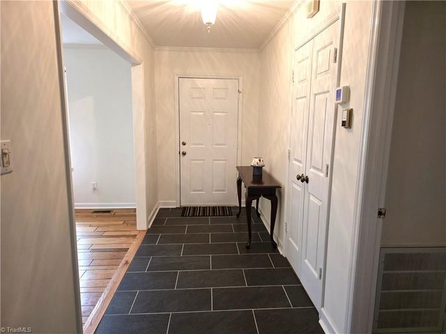 1085 Brown Road, King, NC 27021