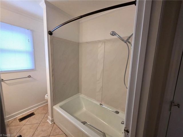 1085 Brown Road, King, NC 27021