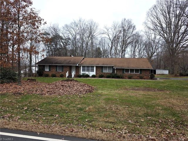 1085 Brown Road, King, NC 27021