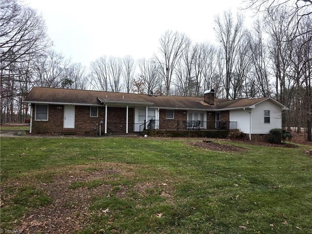 1085 Brown Road, King, NC 27021