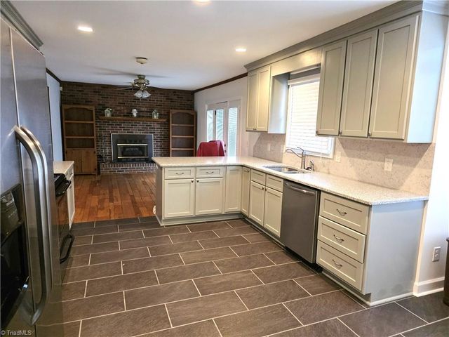 1085 Brown Road, King, NC 27021