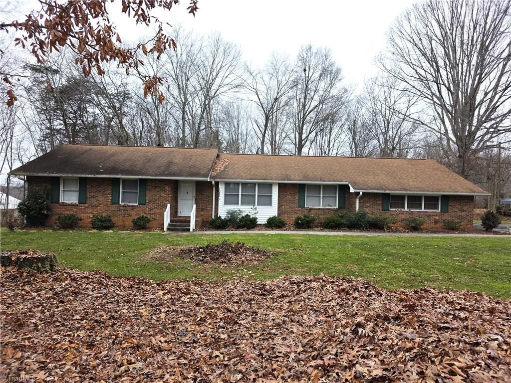 1085 Brown Road, King, NC 27021