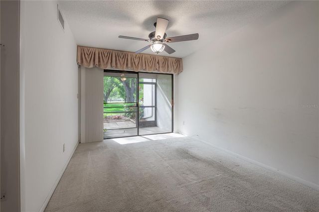 4206 GOLF CLUB LANE, Tampa, FL 33618