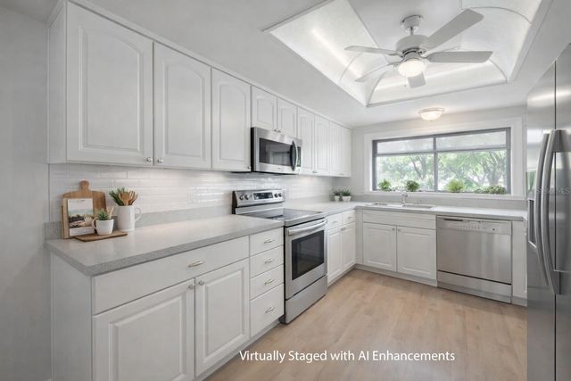 4206 GOLF CLUB LANE, Tampa, FL 33618