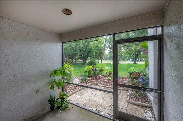 4206 GOLF CLUB LANE, Tampa, FL 33618