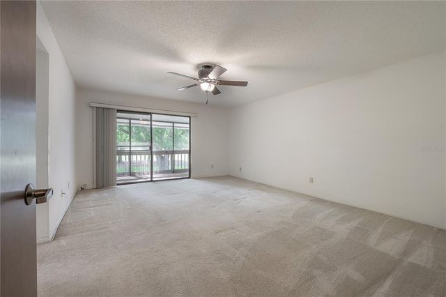 4206 GOLF CLUB LANE, Tampa, FL 33618