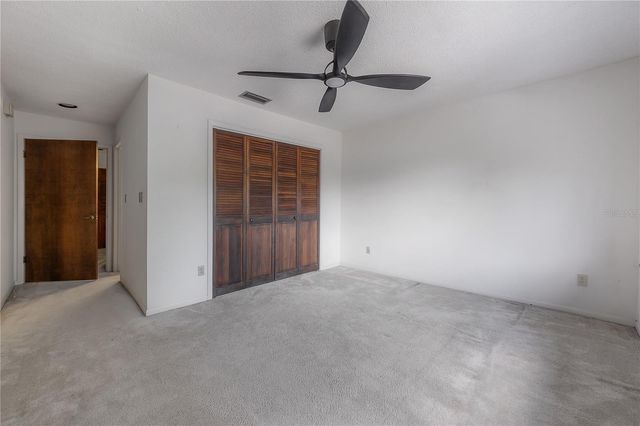 4206 GOLF CLUB LANE, Tampa, FL 33618