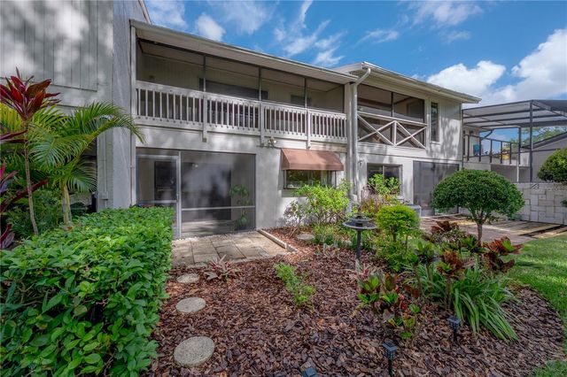 4206 GOLF CLUB LANE, Tampa, FL 33618