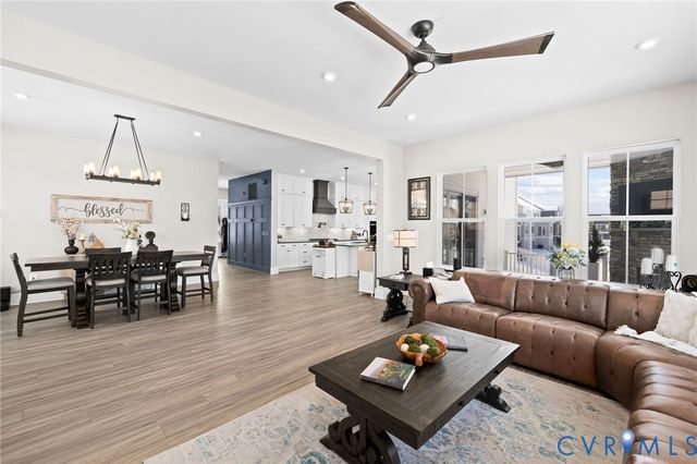 14 Snowdrop Dr, Stafford, VA 22554