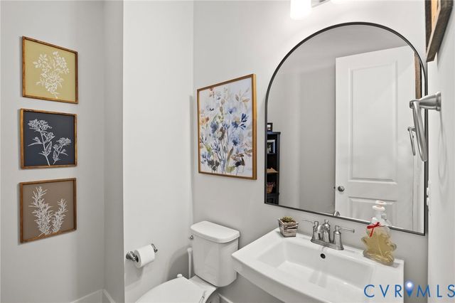 14 Snowdrop Dr, Stafford, VA 22554