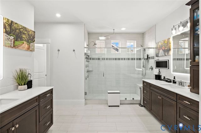 14 Snowdrop Dr, Stafford, VA 22554