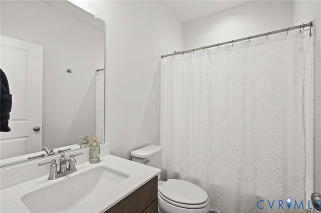 14 Snowdrop Dr, Stafford, VA 22554