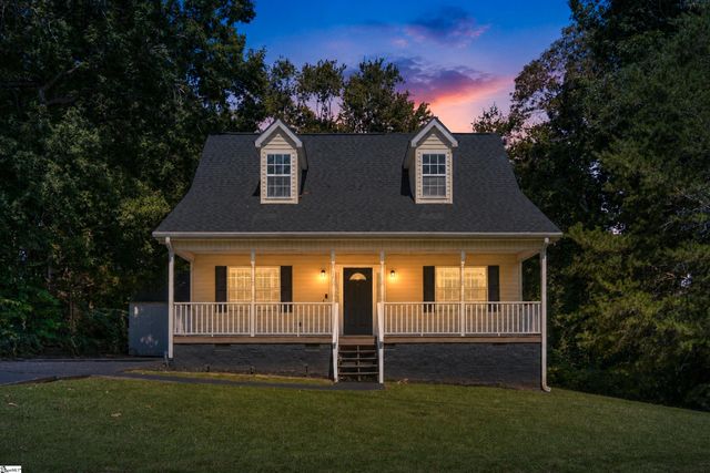 222 Midland Drive, Easley, SC 29640