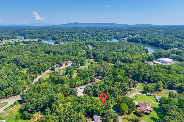 222 Midland Drive, Easley, SC 29640