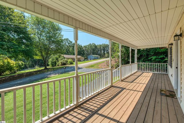222 Midland Drive, Easley, SC 29640