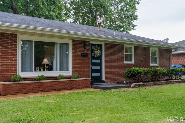 41 Riviera Drive, Granite City, IL 62040