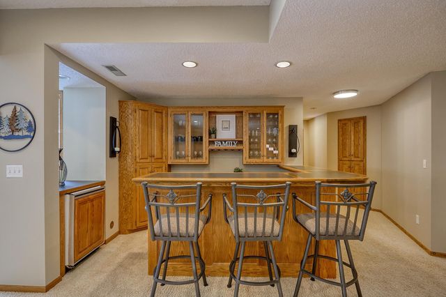 11709 Welters Way, Eden Prairie, MN 55347