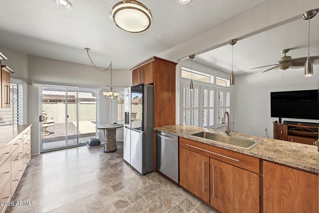 15712 W SENTINEL Drive, Sun City West, AZ 85375