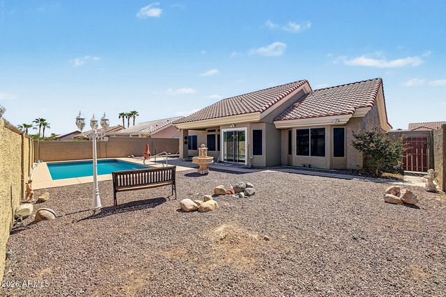 15712 W SENTINEL Drive, Sun City West, AZ 85375
