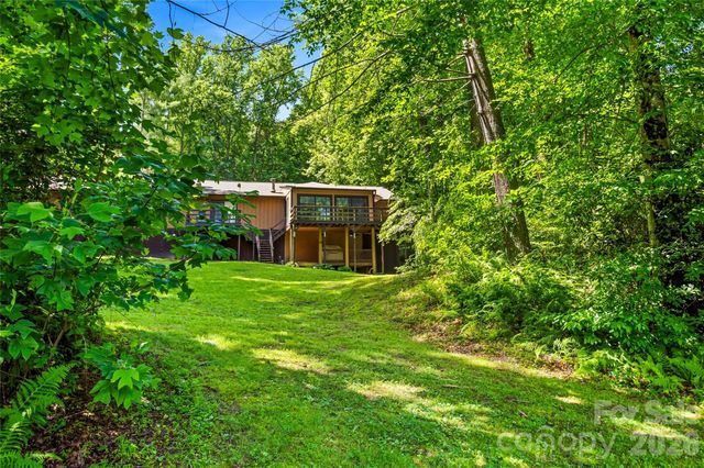 27 Unity Court, Etowah, NC 28729