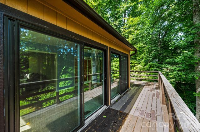 27 Unity Court, Etowah, NC 28729