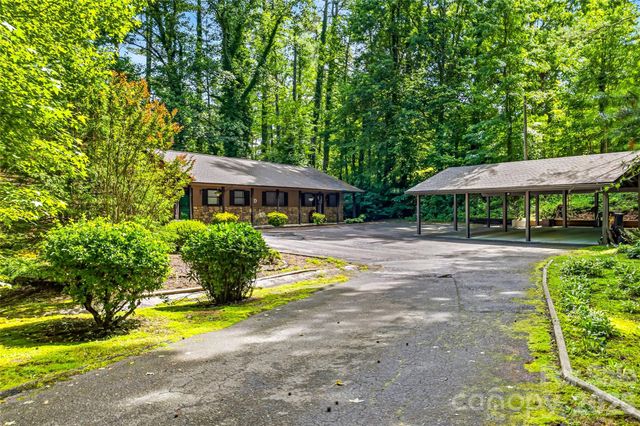 27 Unity Court, Etowah, NC 28729