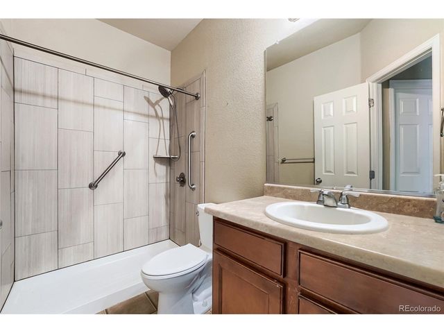 25107 E Canal Pl, Aurora, CO 80018