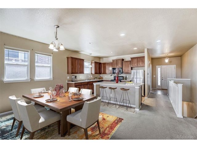 25107 E Canal Pl, Aurora, CO 80018