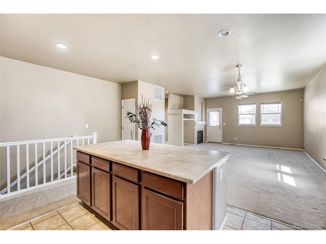 25107 E Canal Pl, Aurora, CO 80018