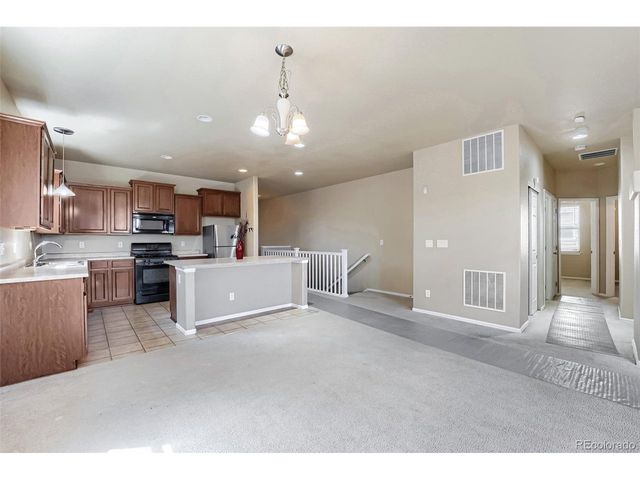 25107 E Canal Pl, Aurora, CO 80018
