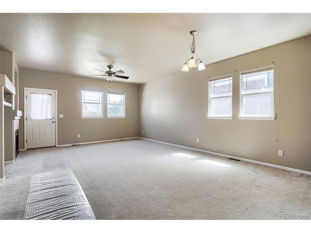 25107 E Canal Pl, Aurora, CO 80018