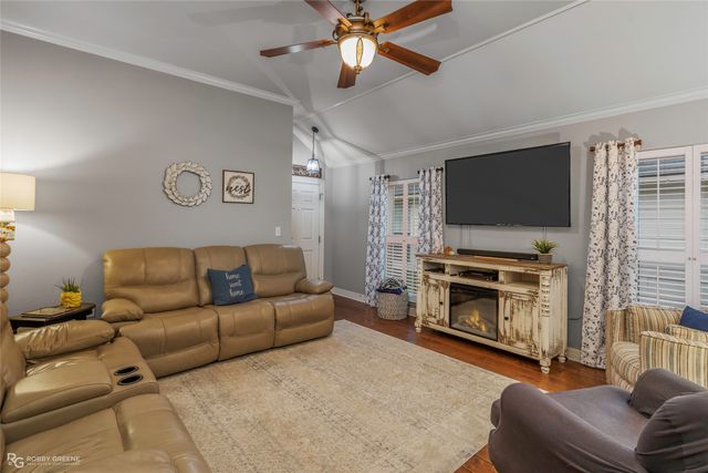 3409 Grand Bayou Drive, Bossier City, LA 71111
