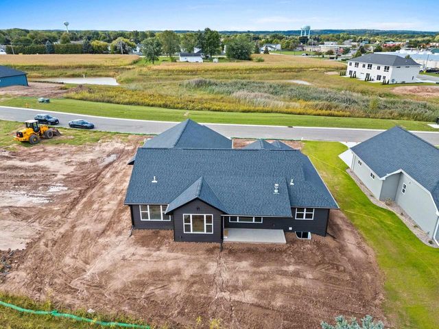 2761 STELOR DRIVE, Green Bay, WI 54311