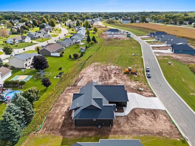 2761 STELOR DRIVE, Green Bay, WI 54311