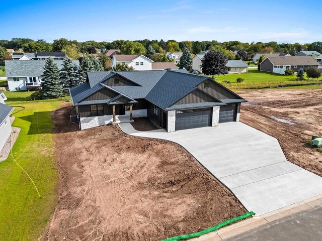 2761 STELOR DRIVE, Green Bay, WI 54311