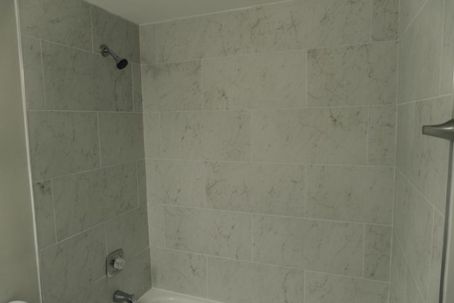 6034 N WOLCOTT Avenue 1W, Chicago, IL 60660