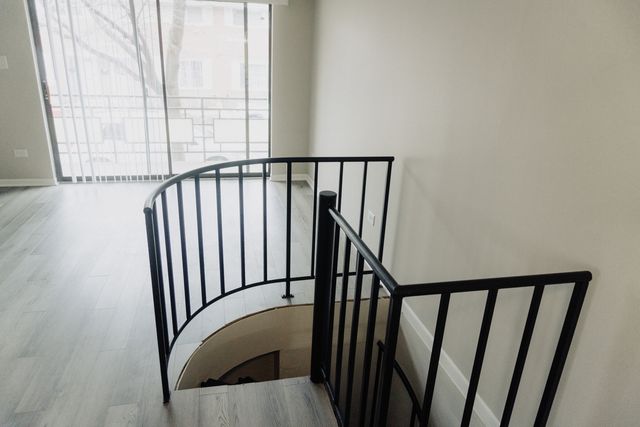 6034 N WOLCOTT Avenue 1W, Chicago, IL 60660