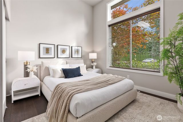 13530 NE 128th Place, Kirkland, WA 98034