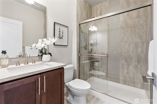 13530 NE 128th Place, Kirkland, WA 98034
